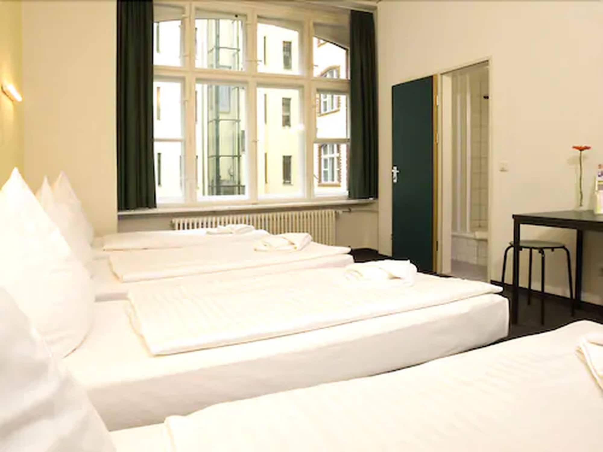 Hotel 103 Берлин Экстерьер фото