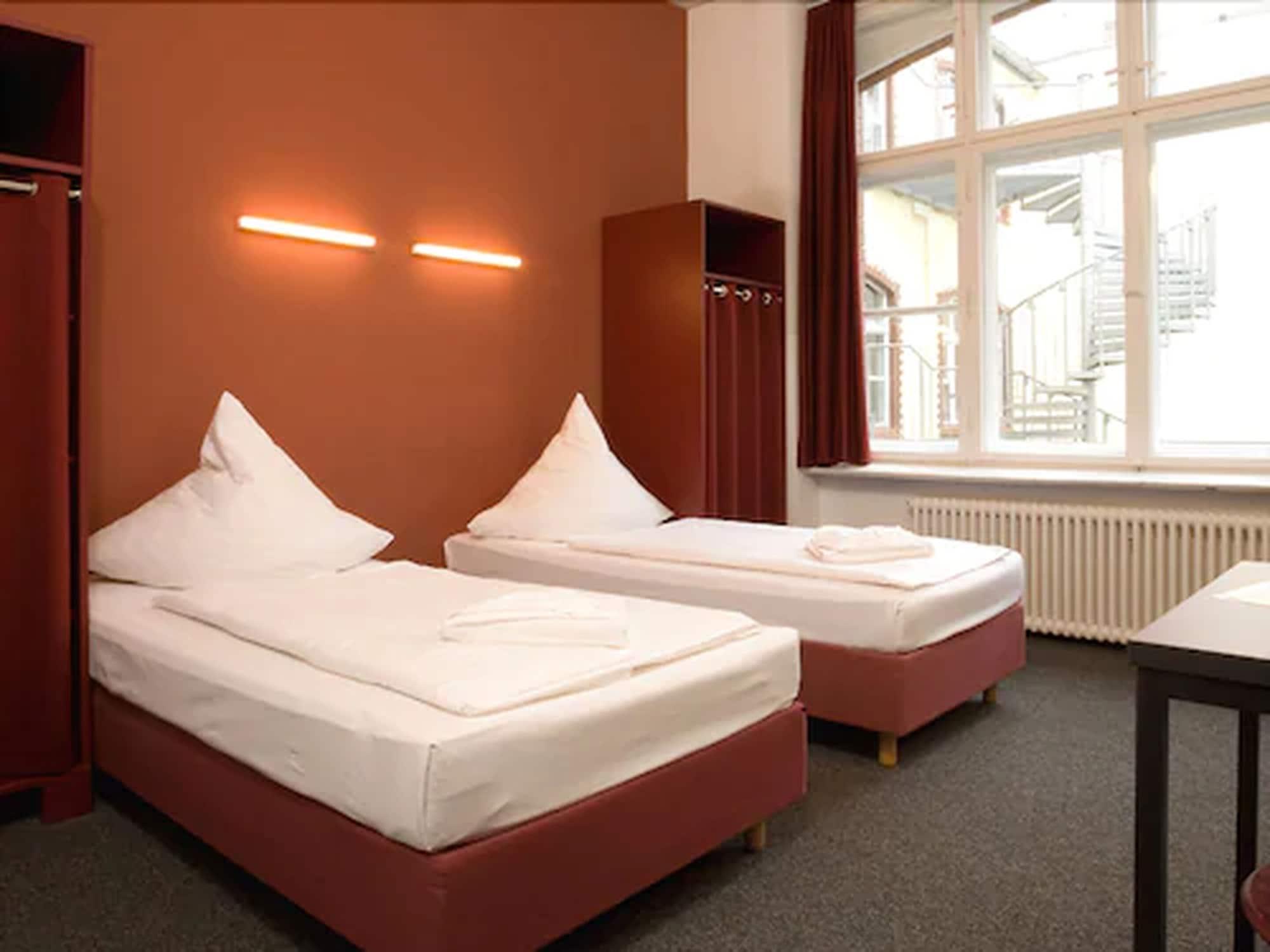 Hotel 103 Берлин Экстерьер фото